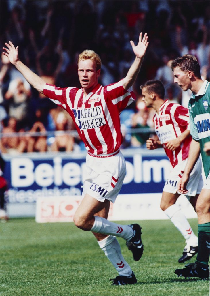 Erik Bo Andersen havde stor succes i AaB, som han hjalp til det danske mesterskab i 1995 og blev selv Superligaens topscorer med 24 scoringer. Foto: Ole Kjær