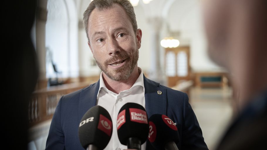 Jakob Ellemann-Jensen Skal Forklare Omdiskuteret Våben-sag – Ekstra Bladet