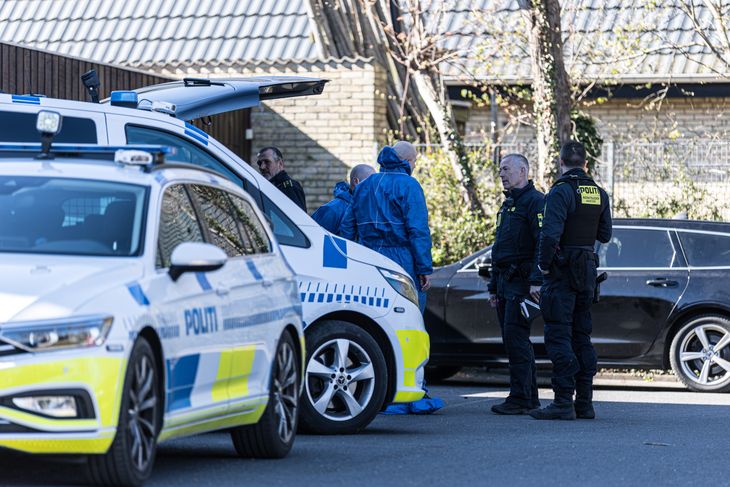 Mistænkeligt forhold: Politiet massivt til stede – Ekstra Bladet
