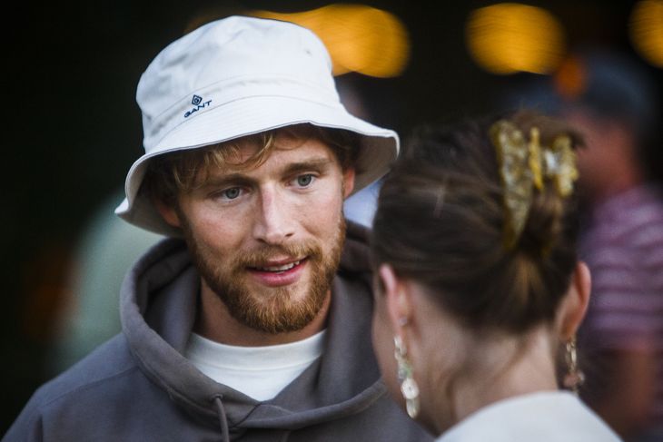 Nu svarer Christopher: Hvem ringer om natten? – Ekstra Bladet