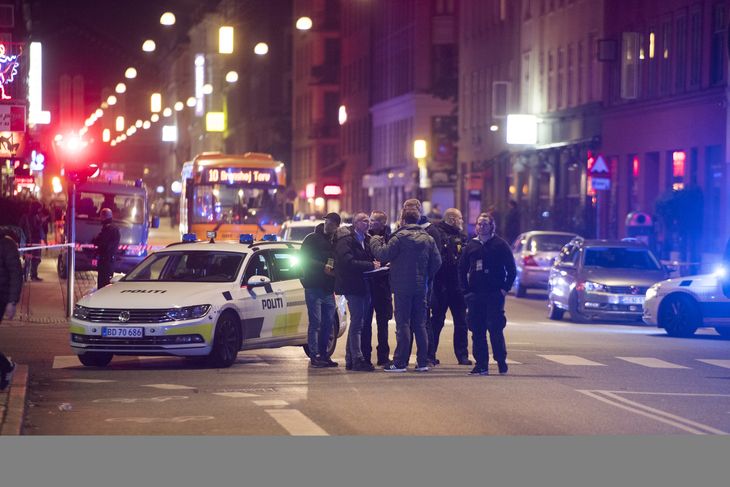 Politiets nye forklaring: To personer overfaldet – Ekstra Bladet