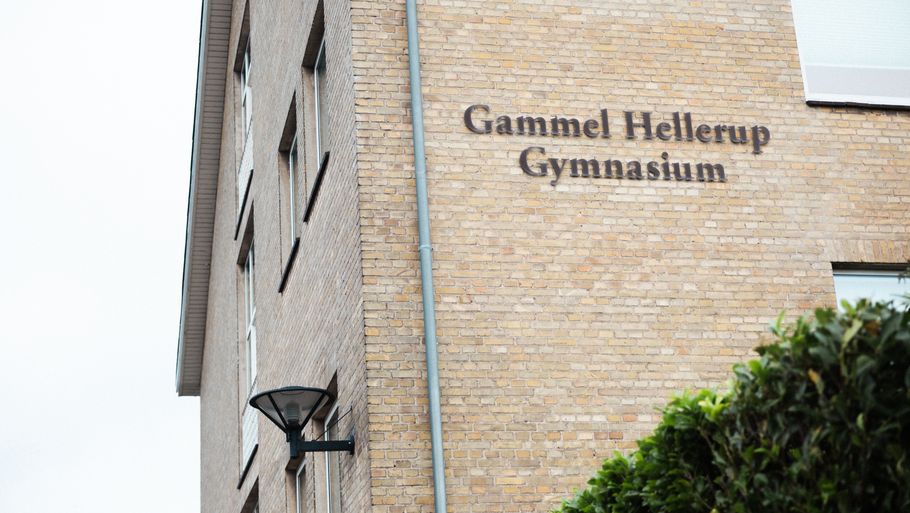 Ledelsen ligeglad: Bestyrelsen på skandaleramt gymnasium har kendt til ...