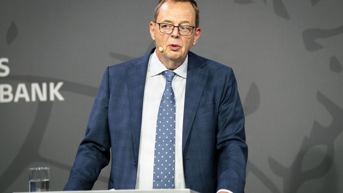 Nationalbankdirektør opfordrer regeringen til at holde igen – Ekstra Bladet