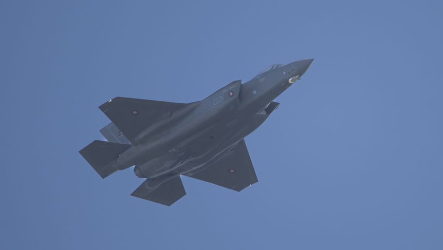 انتباه: طائرة F-35 تمر اليوم