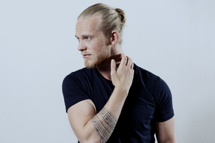 'Graverne'-stjerne sang foran tom sal: - Det tog os lidt på sengen ...