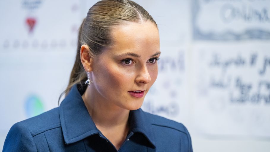 Midt i historisk krise: Prinsesse Ingrid Alexandra raser over medierne ...