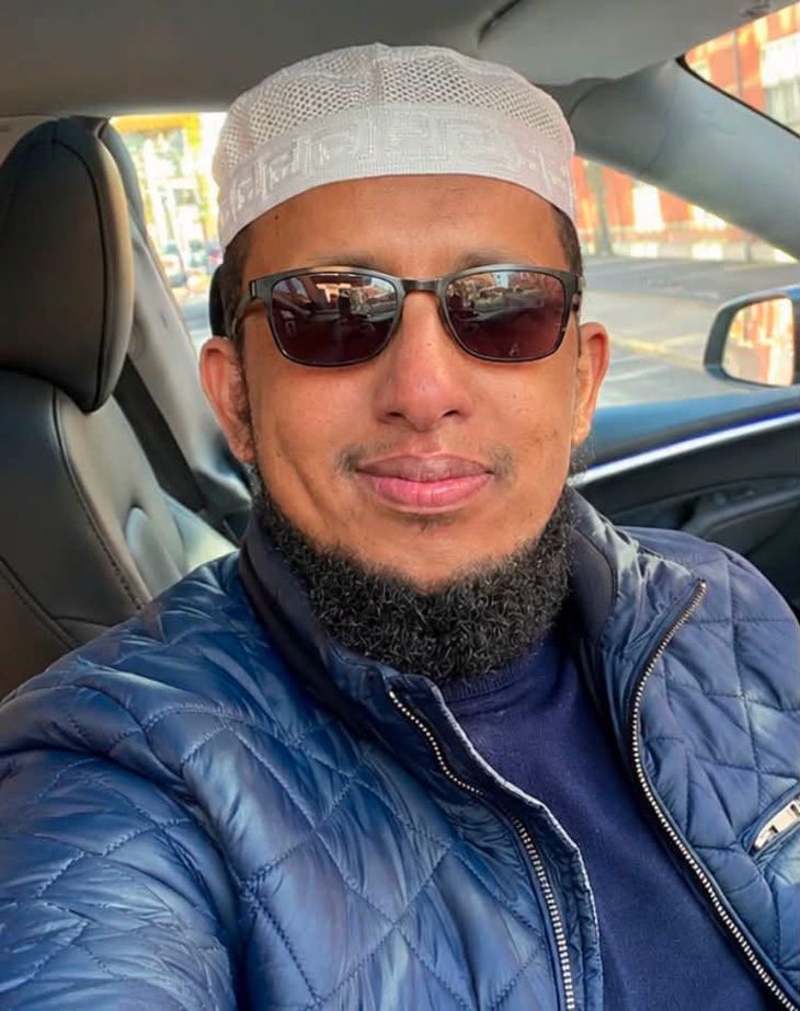 Mohamed Abdi Kahn siger, at han afdrager på sin gæld. Foto: Facebook