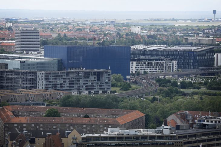 Cirka 2000 medarbejdere har deres daglige gang i DR Byen på Amager. Hvor mange af dem, som var på arbejde tirsdag morgen 7.30, er uvist. Foto: Jens Dresling/Polfoto
