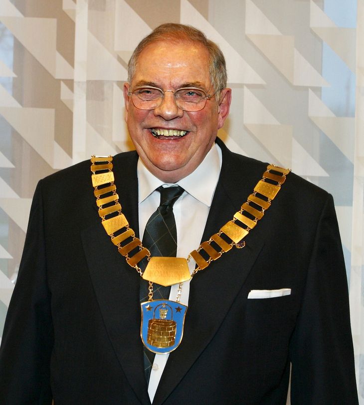 Kjeld Rasmussen er død - var Danmarks længst siddende borgmester ...