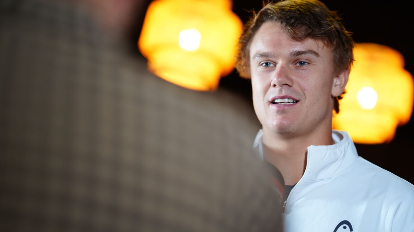 Holger Rune ryster på hovedet over russer: - Jeg nævner ikke alle de ...