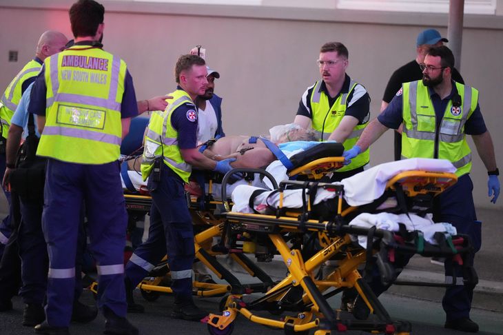 Mindst 12 døde: Angreb på Bondi Beach efterforskes som terror – Ekstra ...