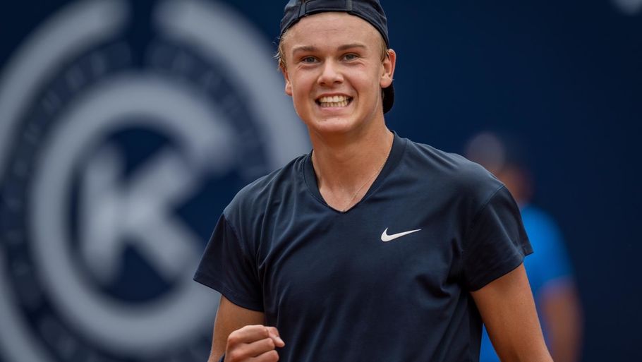 Holger Rune banker amerikaner og sikrer plads i Indian Wells – Ekstra ...