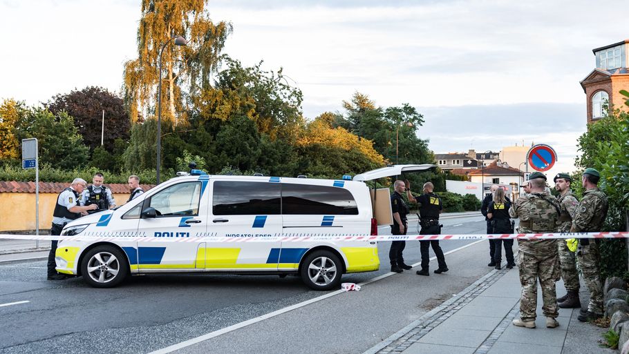 To personer er sigtet for drabsforsøg efter skyderi på åben gade ...