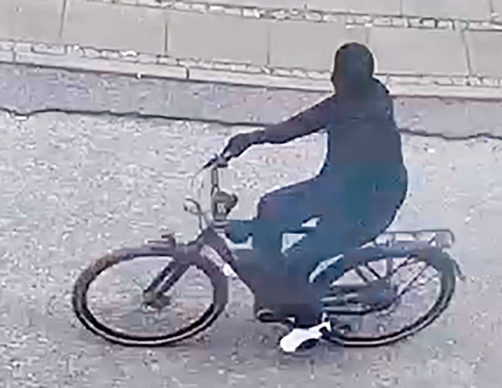 Efter skuddrama: Efterlyser to mænd – Ekstra Bladet